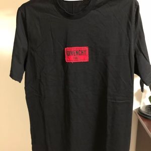 Givnchy destroyed box logo t shirt